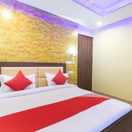 Super Oyo Hotel O Red Stone Inn New Delhi Luaran gambar