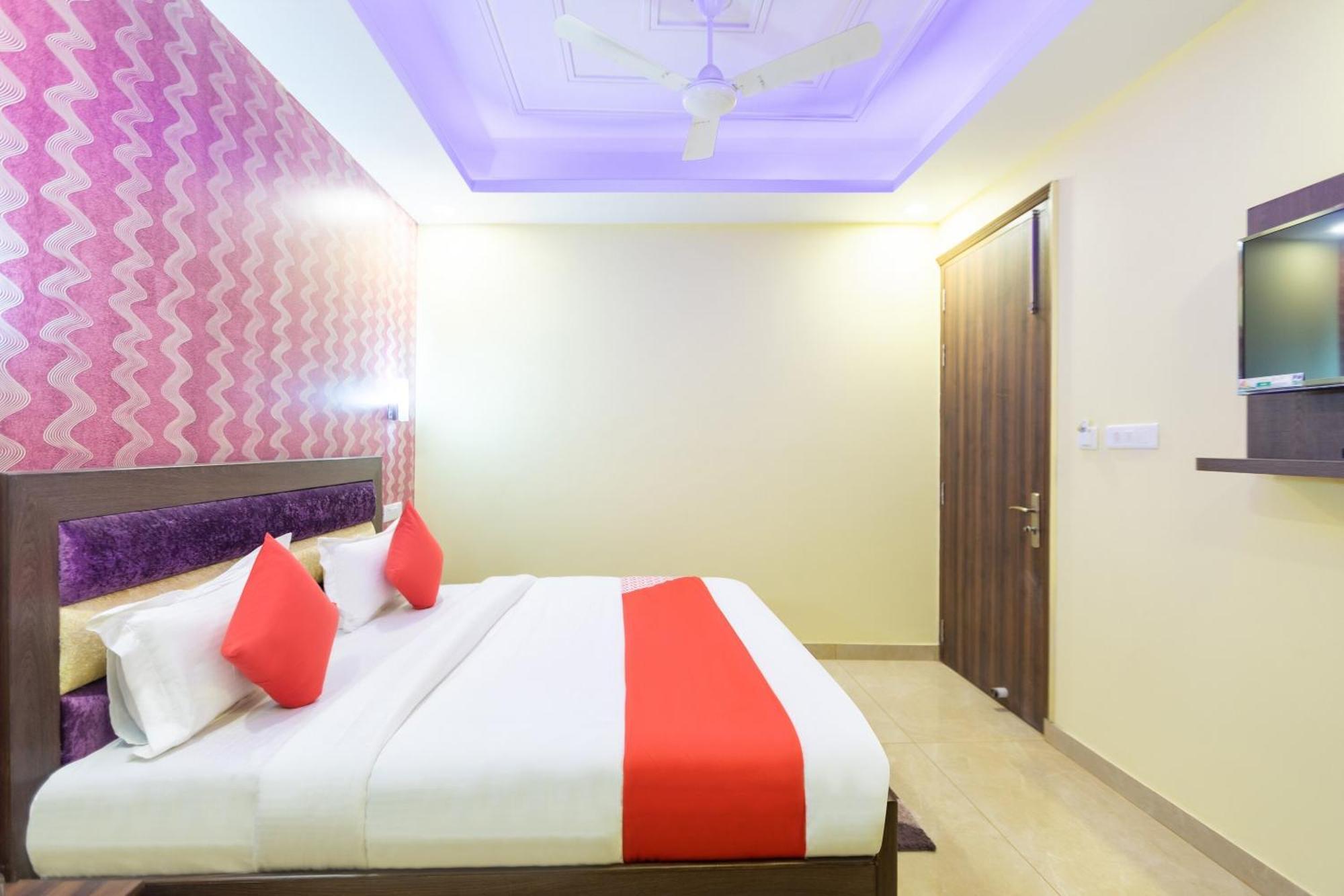 Super Oyo Hotel O Red Stone Inn New Delhi Luaran gambar