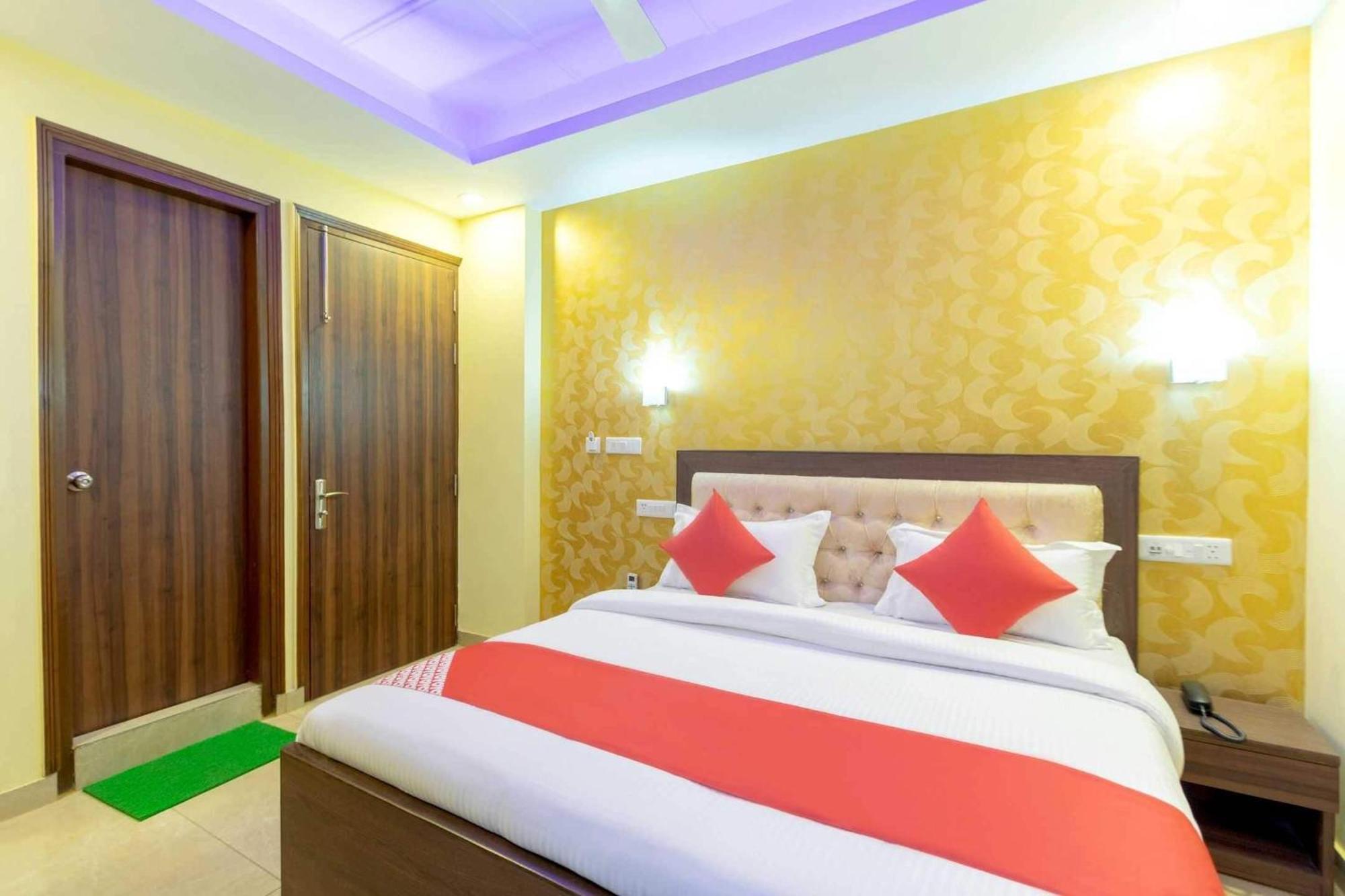 Super Oyo Hotel O Red Stone Inn New Delhi Luaran gambar