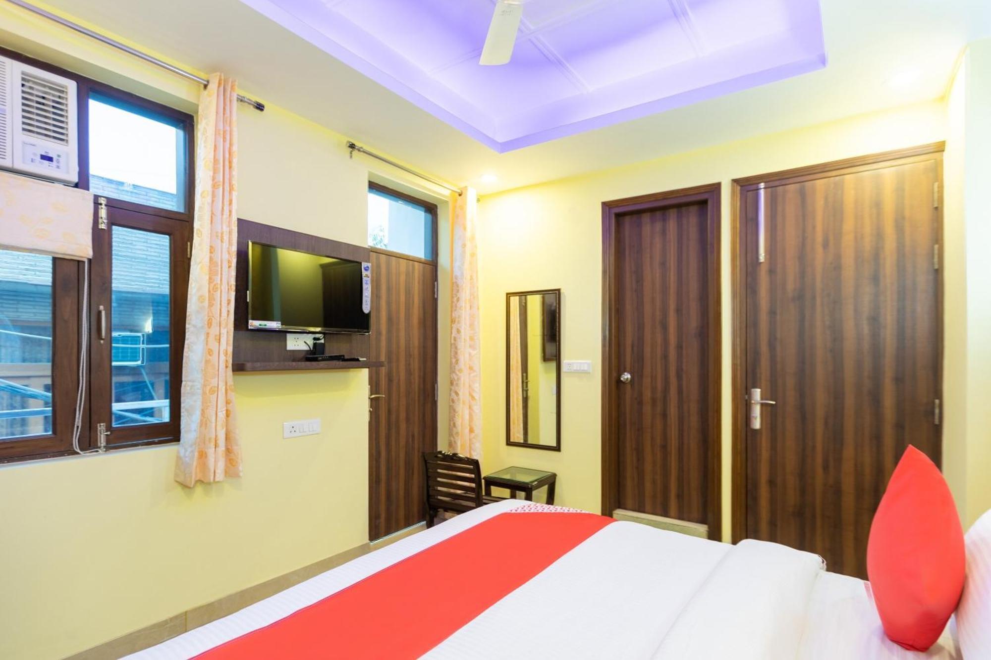 Super Oyo Hotel O Red Stone Inn New Delhi Luaran gambar