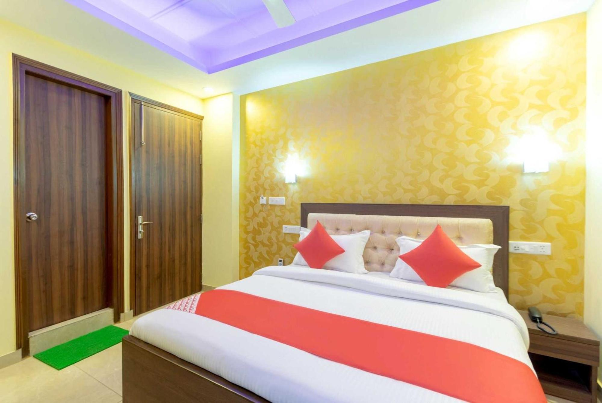 Super Oyo Hotel O Red Stone Inn New Delhi Luaran gambar