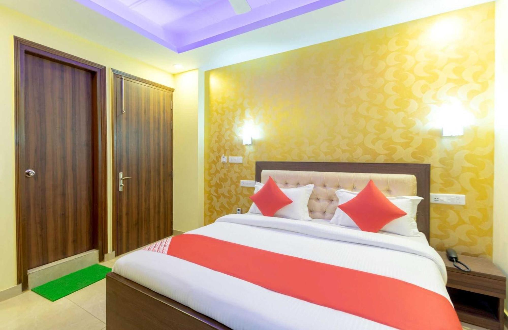 Super Oyo Hotel O Red Stone Inn New Delhi Luaran gambar